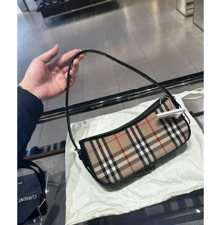 Picture of Burberry Handbags _SKUfw162048550fw